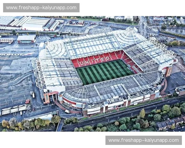 梦剧场的博弈：红魔底蕴与坚毅之墙的碰撞，谁能主宰老特拉福德？